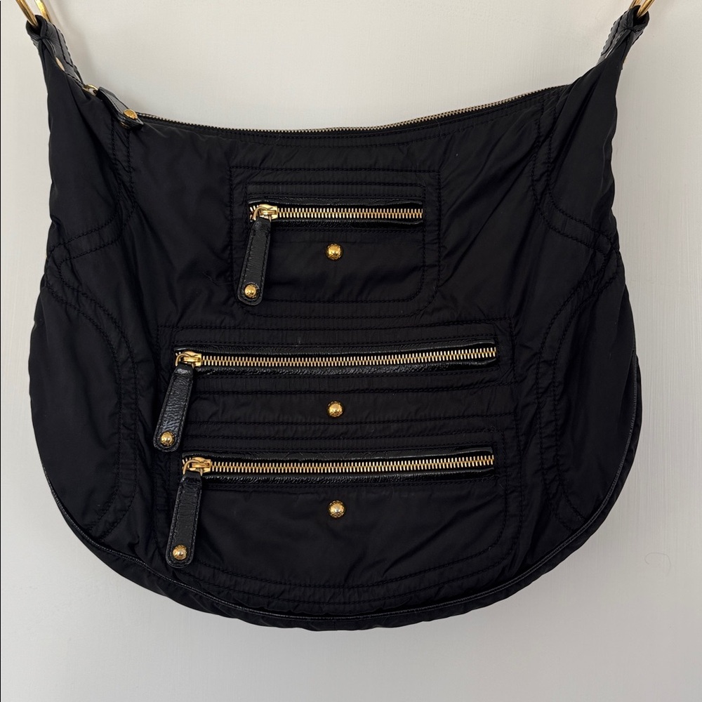 💕 Tod’s Pashmy Bag in Black Authentic EUC